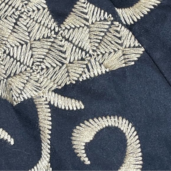 Talbots Collection A Line Skirt Size 2 Petite Black with Tan Allover Embroidery - Picture 9 of 12